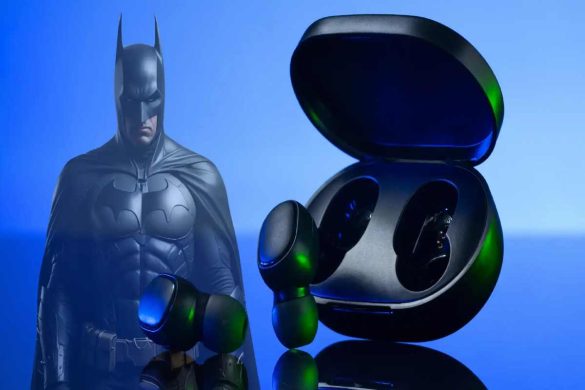 Rs 125 Only on Thesparkshop.In Batman Style Wireless Bt Earbuds